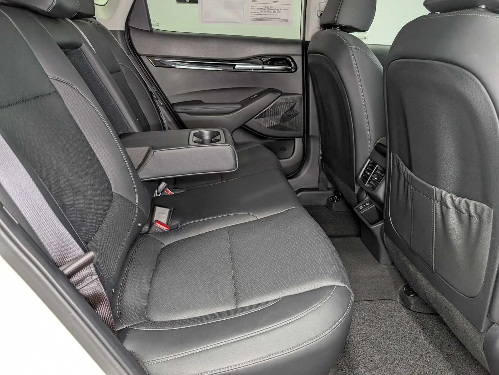 Used 2024 Snow White Pearl Kia SX image 43