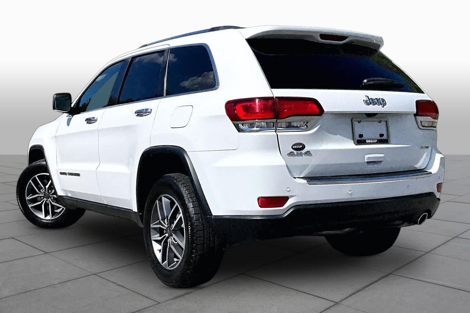 Used 2021 Bright White Clearcoat Jeep Limited image 12