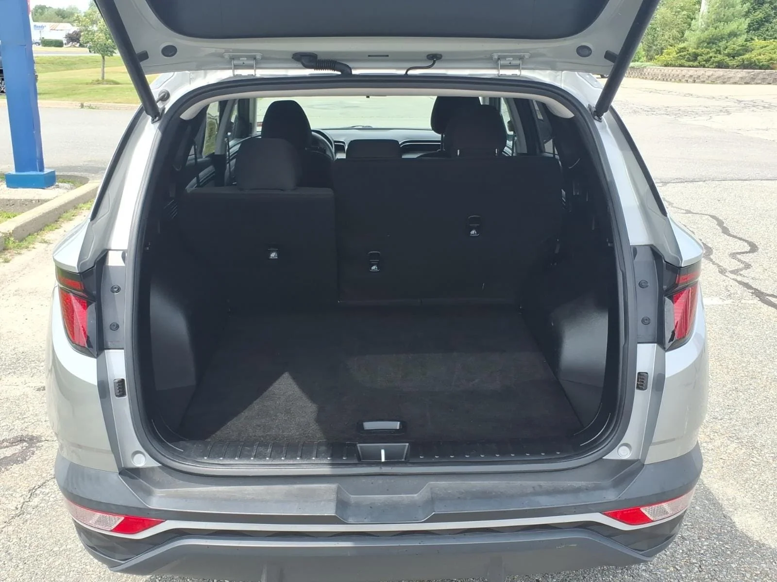 Used 2024 Shimmering Silver Hyundai SEL image 13