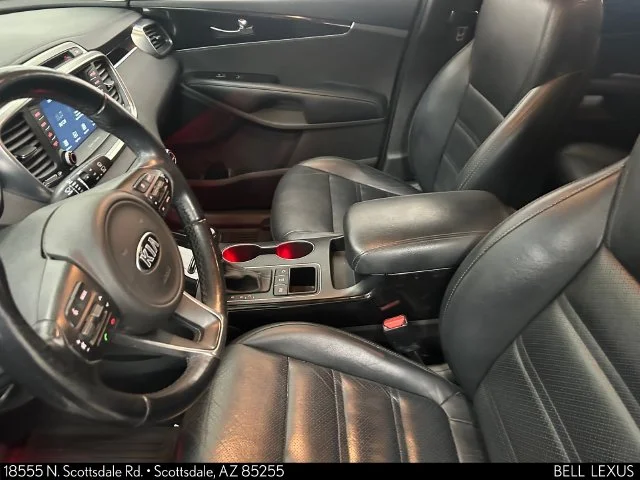 Used 2017 White Kia EX image 19