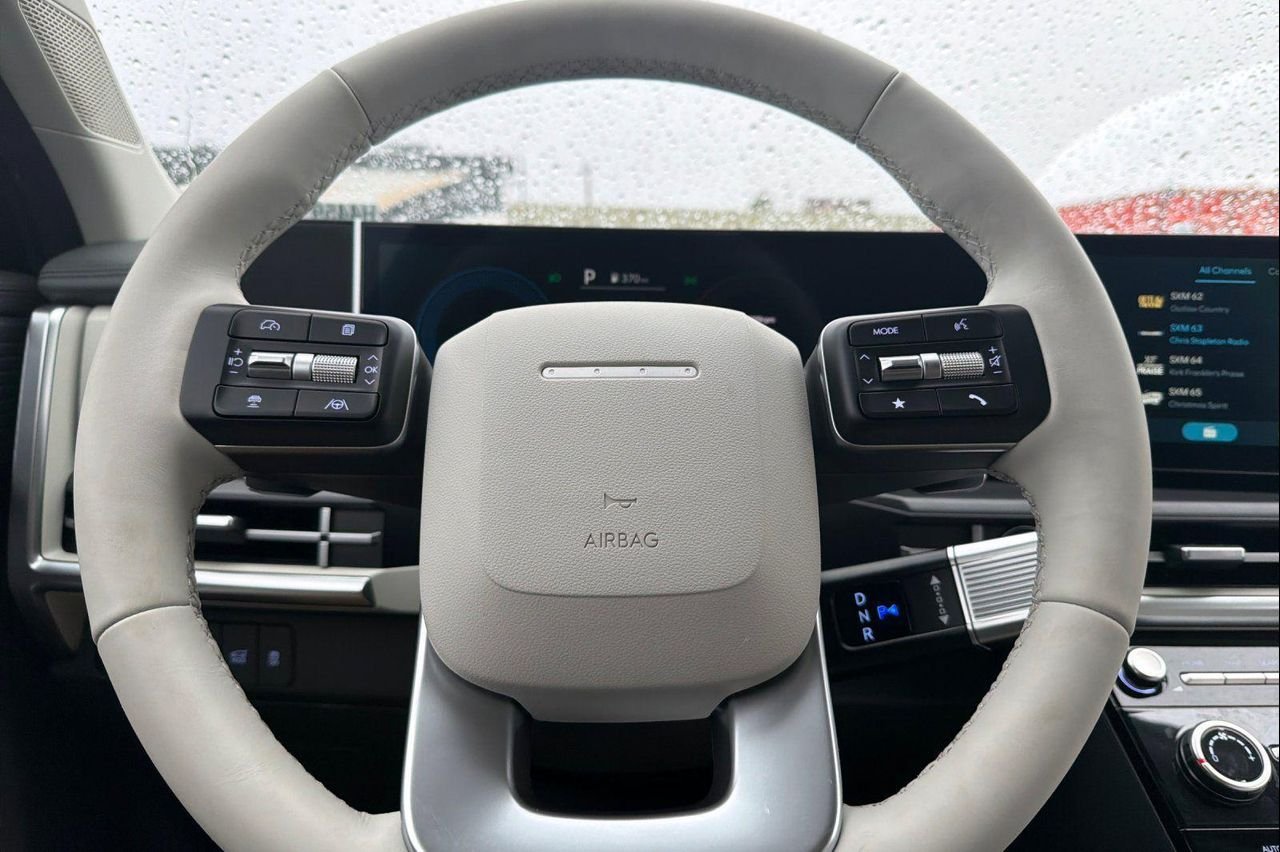 New 2026 Black Hyundai SE AWD image 31