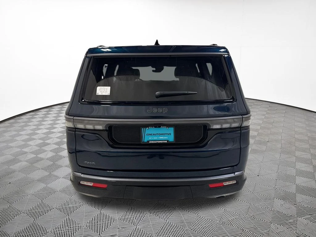 New 2026 Fathom Blue Pearl-Coat Exterior Paint (Late Availability) Jeep Limited Altitude image 10