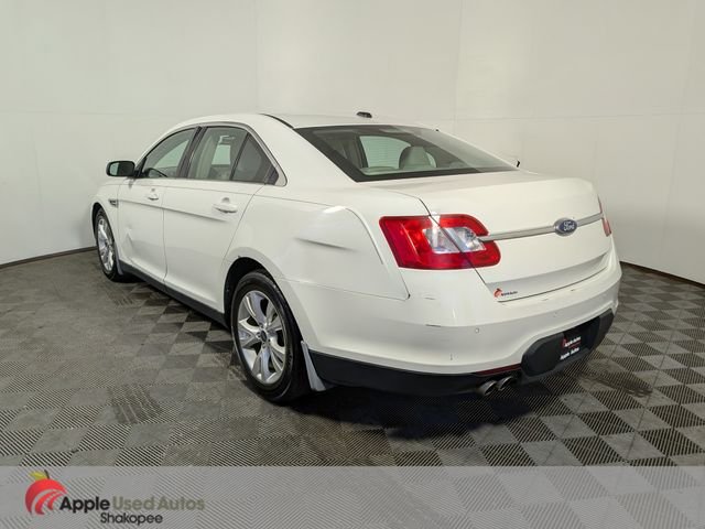 Used 2010 White Ford SEL image 4