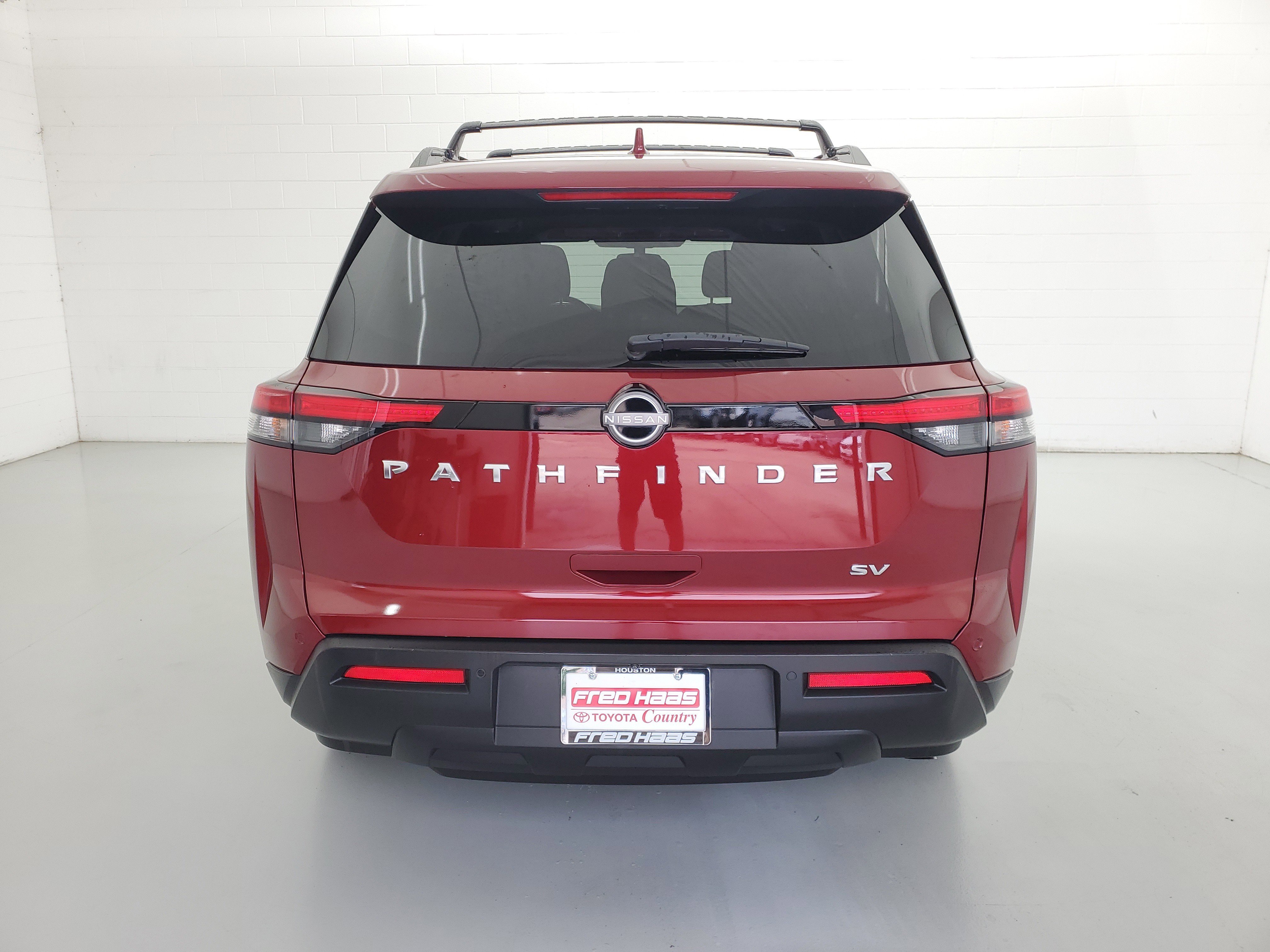 Used 2022 Scarlet Ember Tintcoat Nissan SV image 6