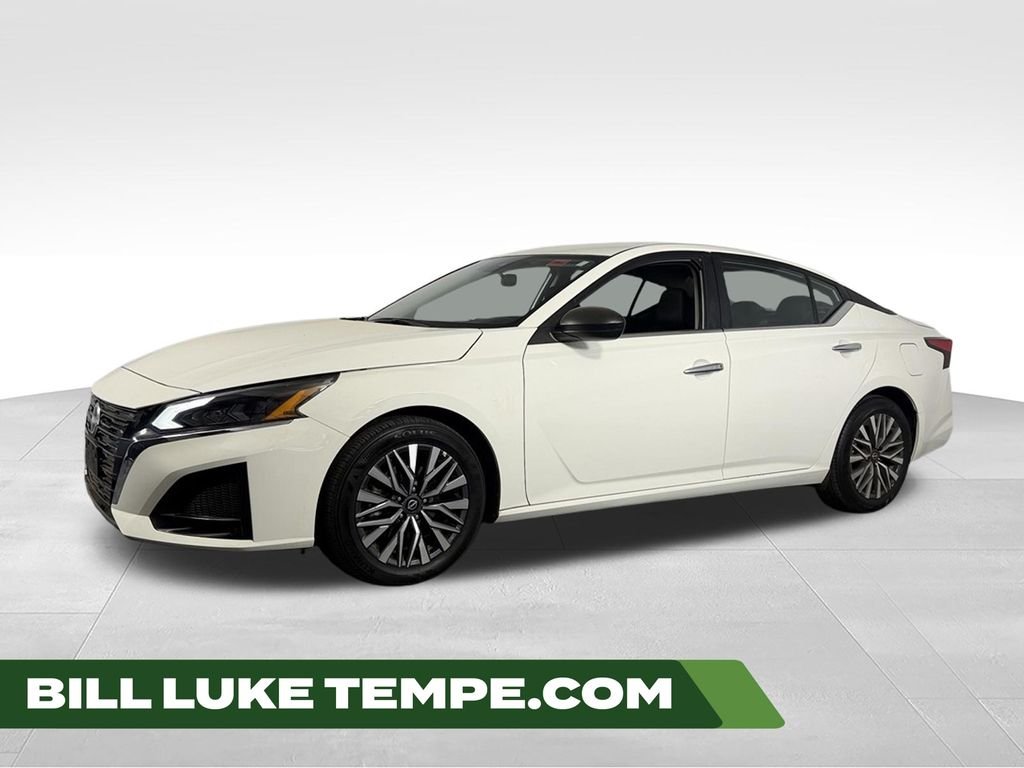 2025 Nissan Altima