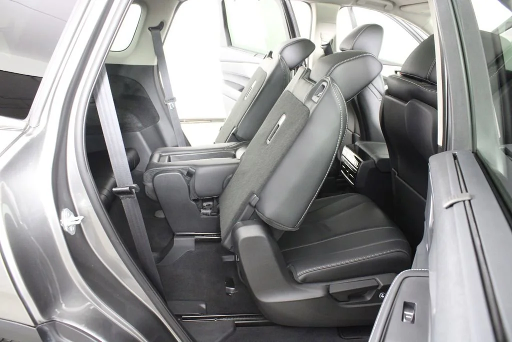 Used 2024 Grey Acura w/Technology Package image 15