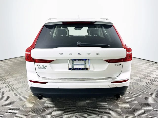 Certified Used 2020 White Volvo T5 Momentum image 4