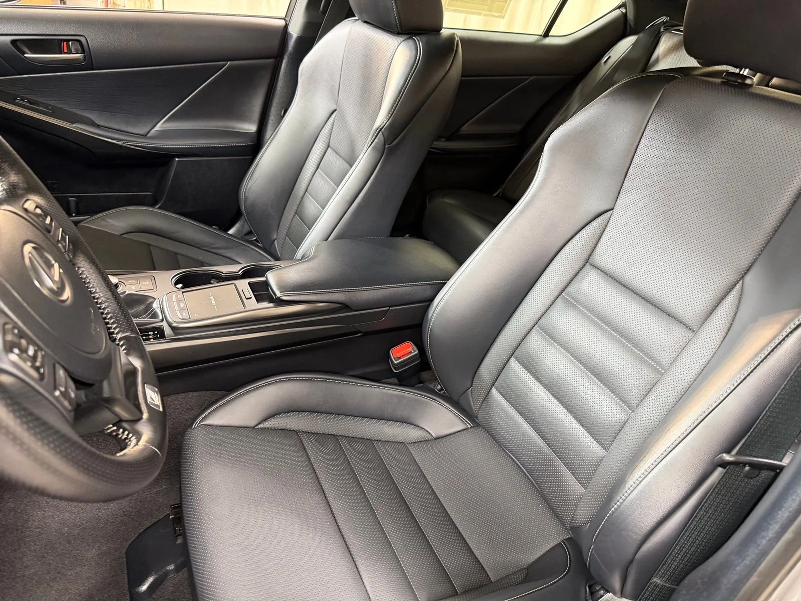 Used 2024  Lexus 350 F SPORT image 10