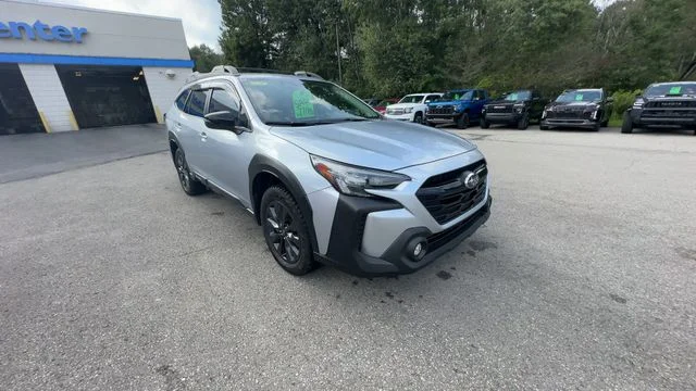Used 2023 Silver Subaru Onyx Edition image 2