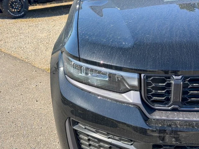 New 2026 Black Jeep Altitude image 5