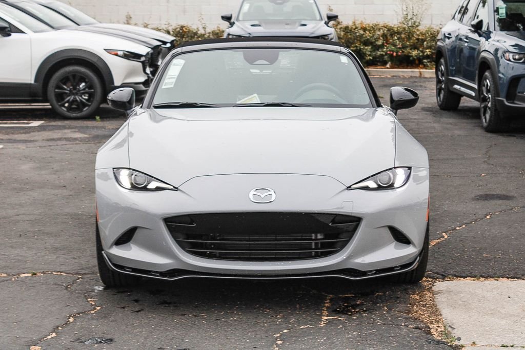 New 2026 Aero Gray Metallic Mazda Club image 2