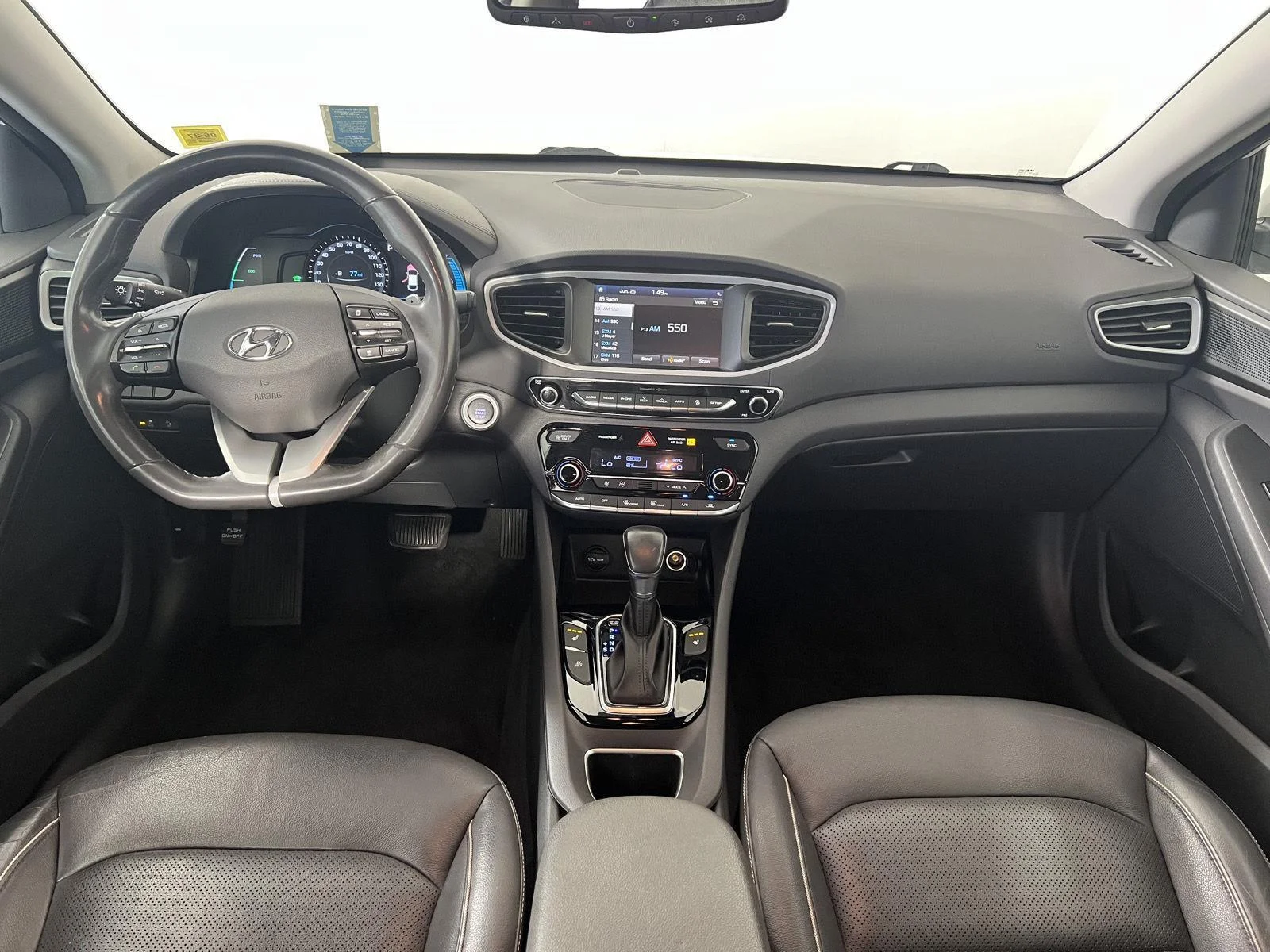 Used 2019 Ceramic White Hyundai Limited image 22