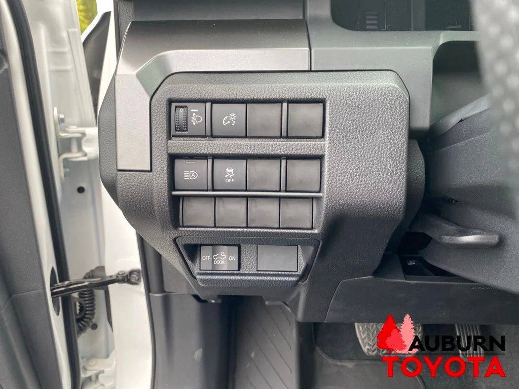 2026 Toyota Tacoma SR5 - Photo 26
