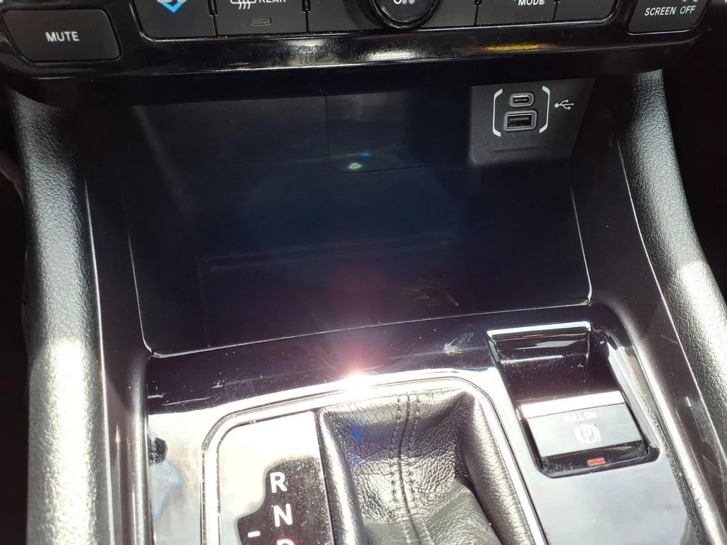 Certified Used 2022 White Jeep Latitude Lux image 10