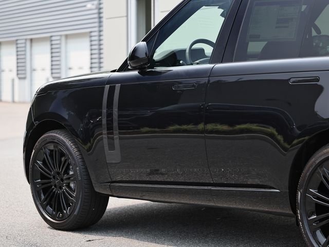 New 2026 Santorini Black LAND ROVER SE image 8