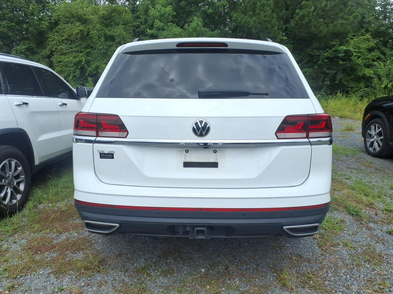 Used 2023 Pure White Volkswagen 3.6L V6 SE w/Technology image 11