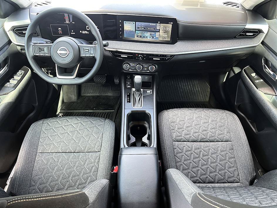 Used 2025 Fresh Powder Nissan SV image 18