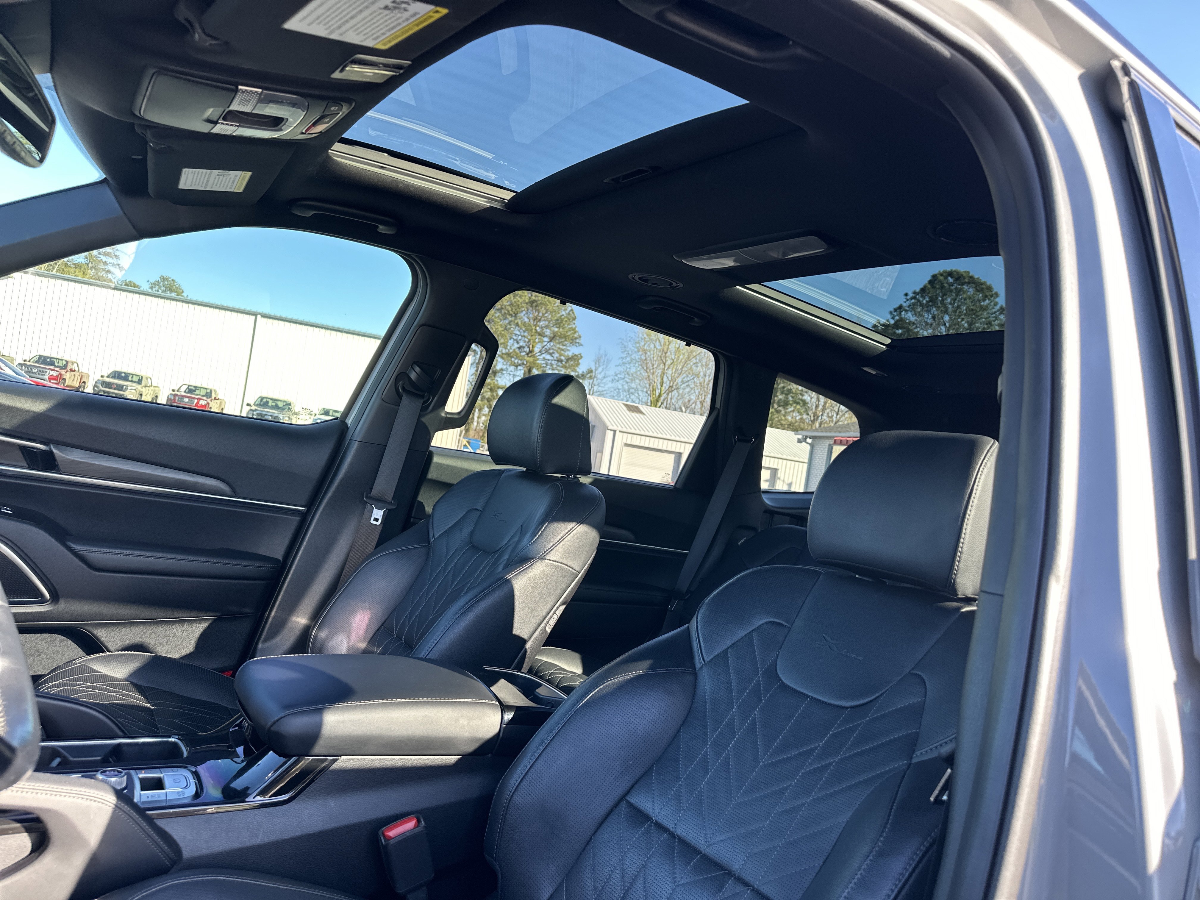Used 2024 Wolf Gray Kia SX X-Line image 31
