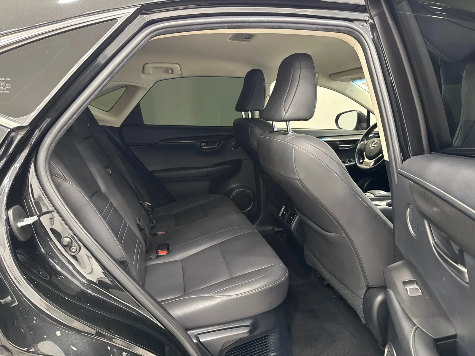 Used 2019 Caviar Lexus 300 FWD image 42