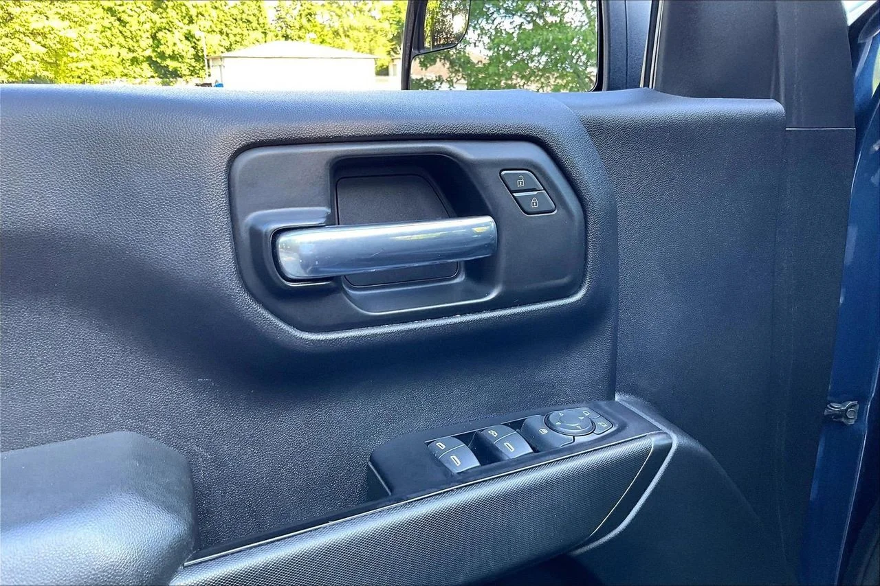Used 2019 Blue Chevrolet Custom Trail Boss image 25