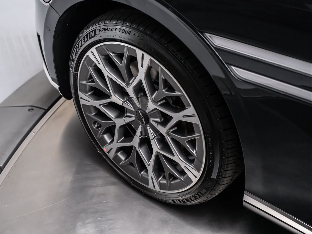 New 2026 Vik Black Genesis 3.5T E-SC MHEV image 12