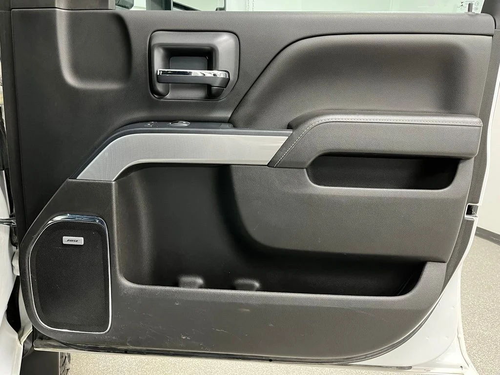 Used 2018 White Chevrolet LTZ image 53