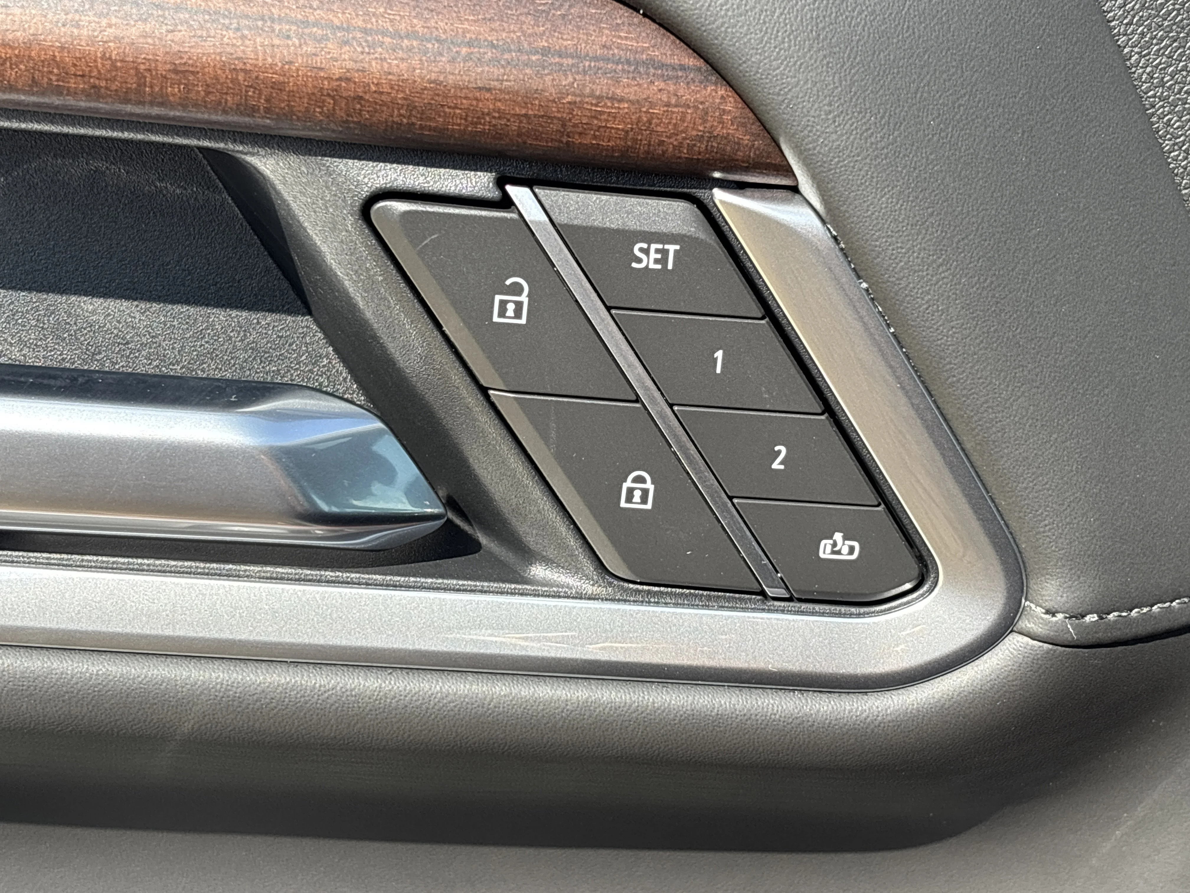 2026 GMC Sierra 3500HD Denali Ultimate - Photo 25
