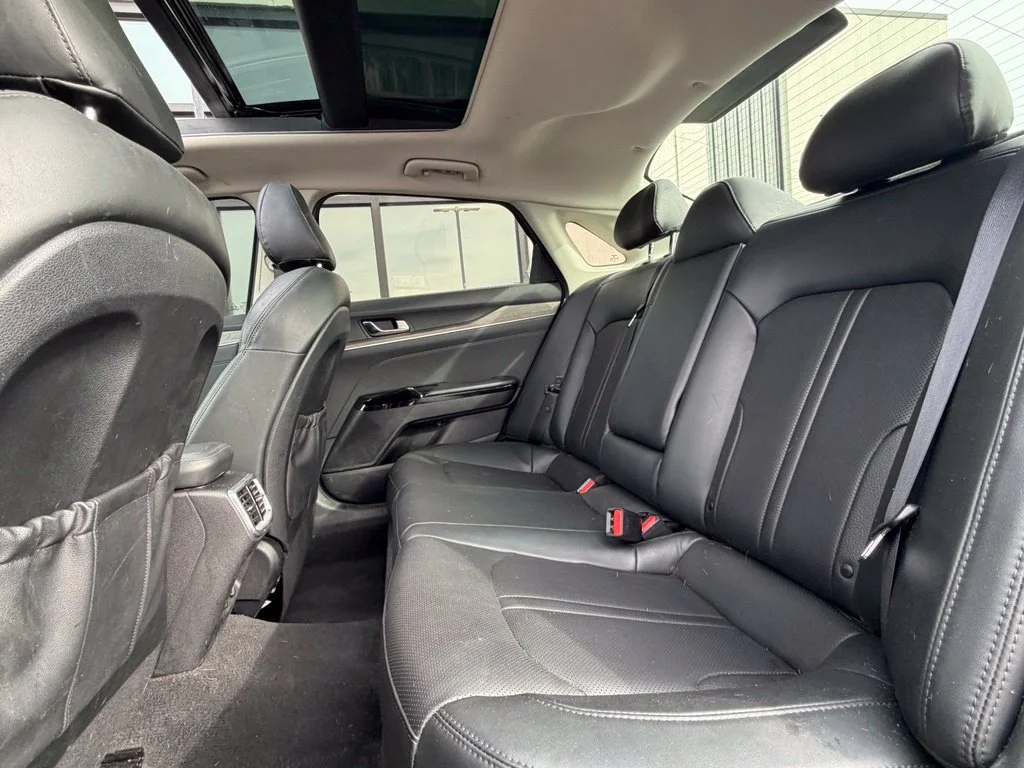 Used 2022 Gray Kia EX image 9