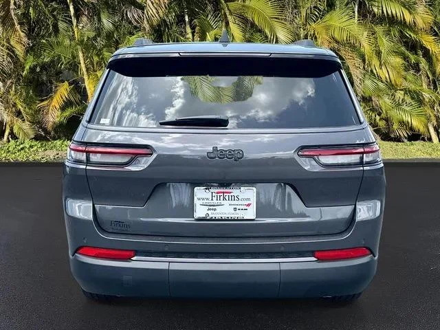 New 2026 Baltic Gray Metallic Clear-Coat Exterior Paint Jeep Limited image 32
