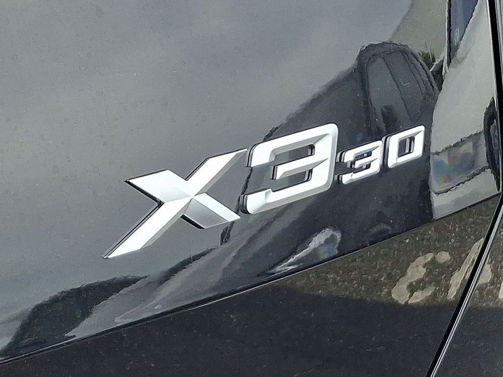 New 2026 Black Sapphire Metallic BMW 30 xDrive image 11