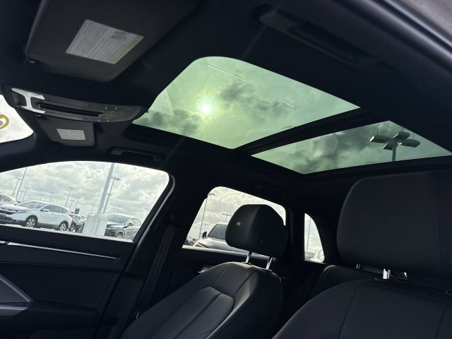 Used 2021  Audi Premium Plus image 22