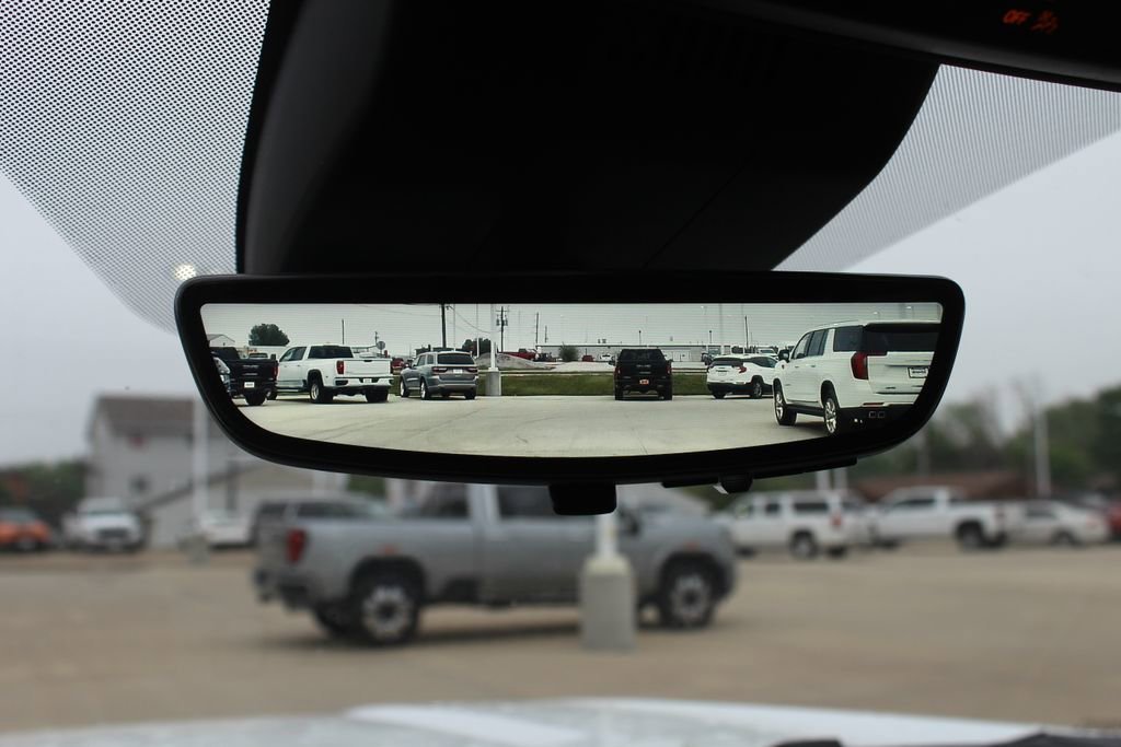 2026 GMC Yukon AT4 Ultimate - Photo 26