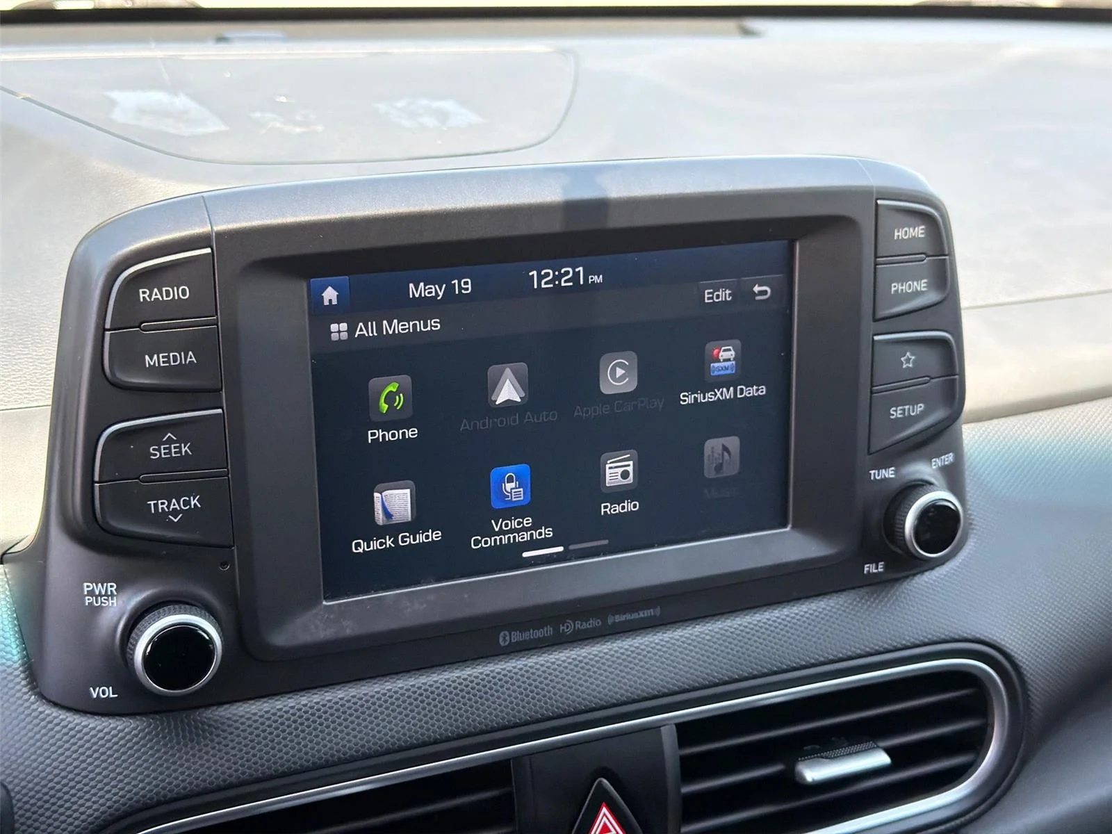 Used 2018 Chalk White Hyundai SEL image 4