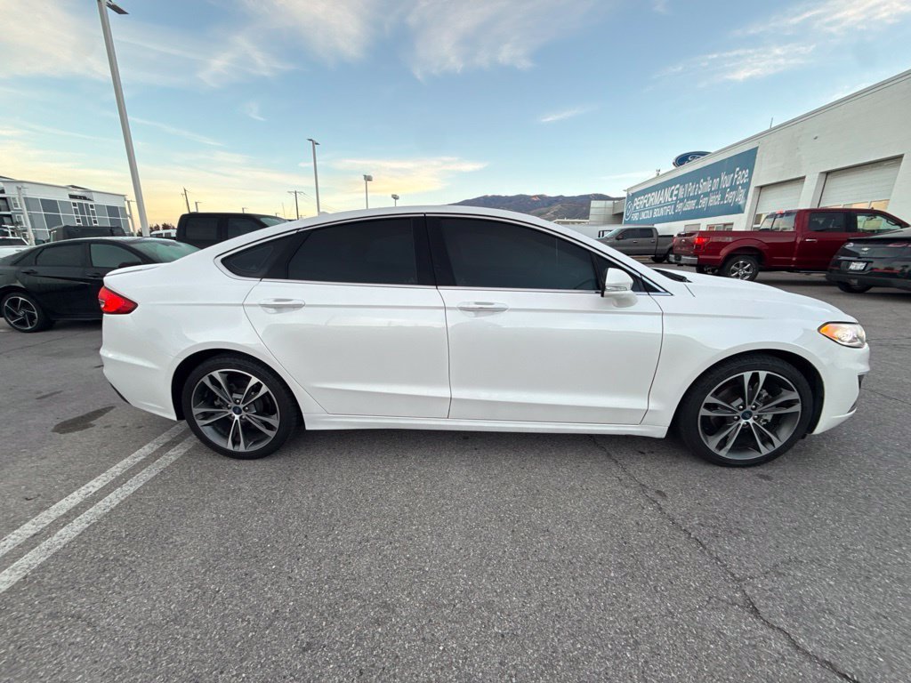 Used 2019 White Platinum Clearcoat Metallic Ford Titanium image 5