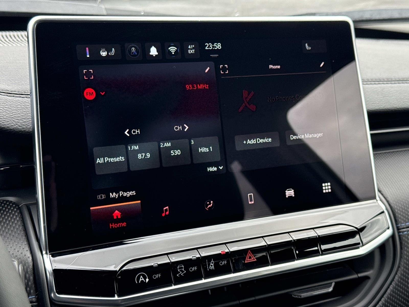 New 2026 Bright White Clearcoat Jeep Latitude Altitude image 3