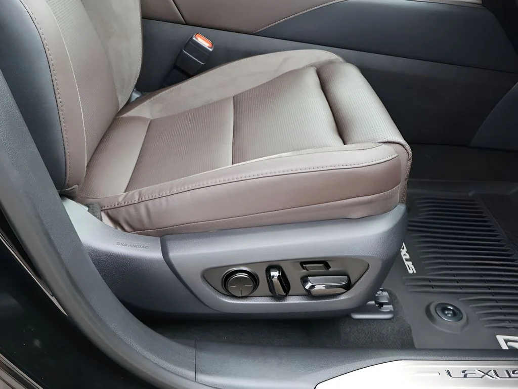 Used 2026 Black Lexus 350 Luxury image 11