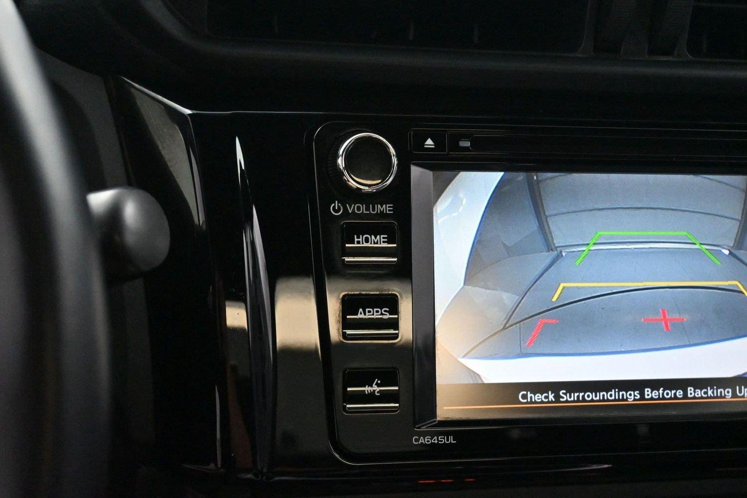 Used 2018  Subaru Premium image 22