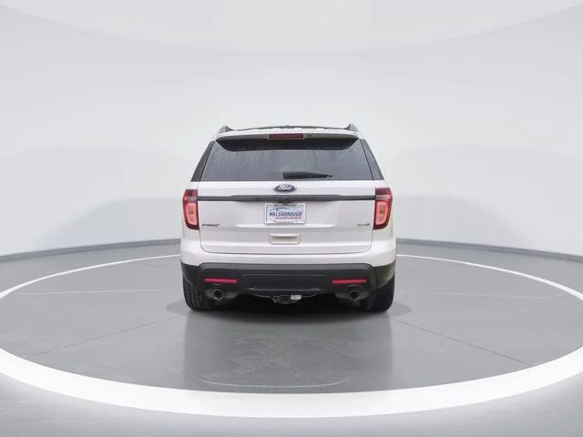 Used 2014 White Ford Sport image 7