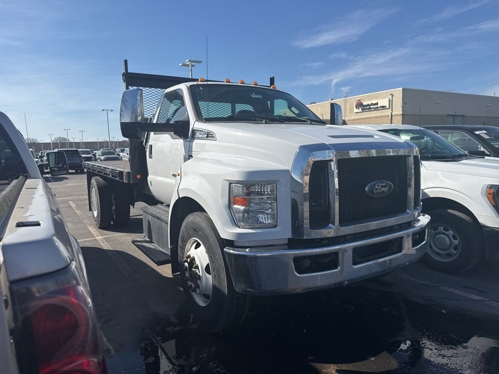 Used 2022 White Ford Base image 1