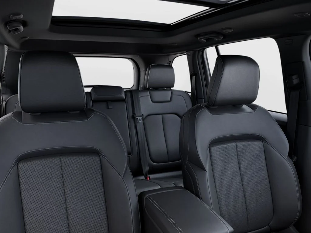 New 2026 Steel Blue Exterior Paint Jeep Limited Reserve image 28