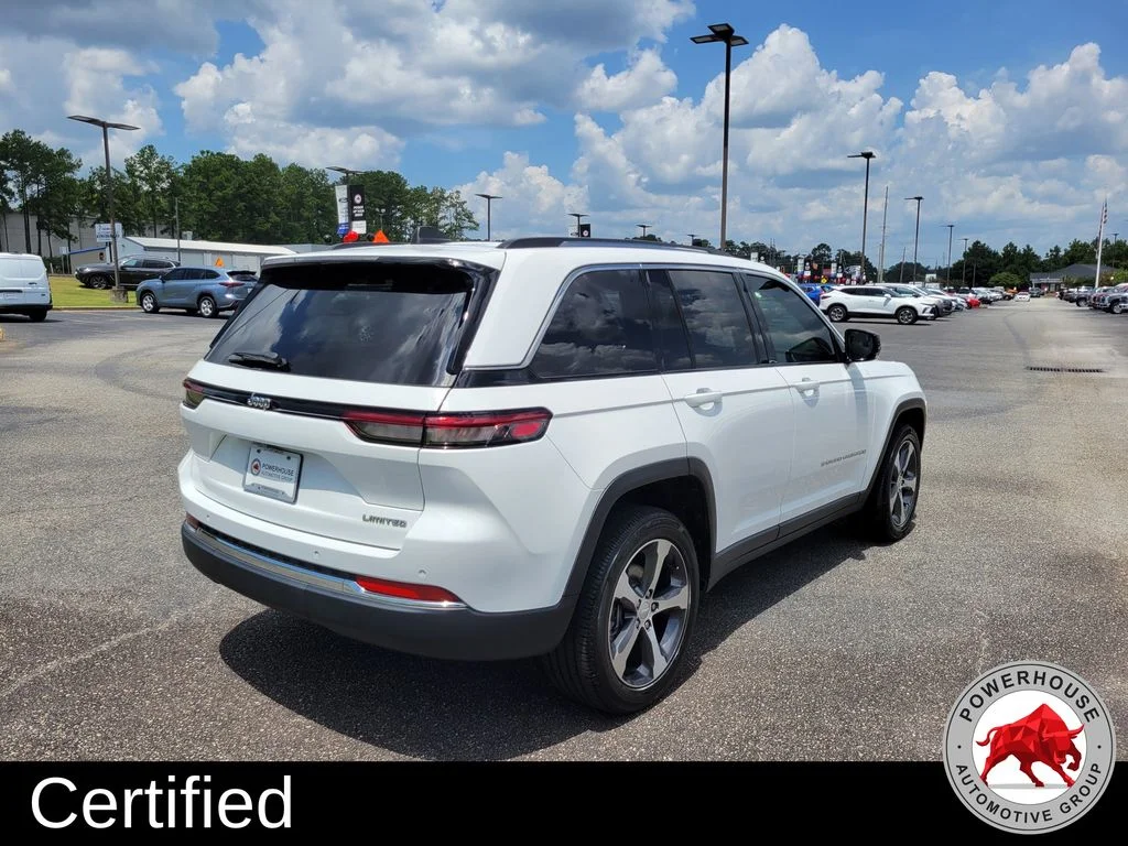 Used 2024 White Jeep Limited image 5