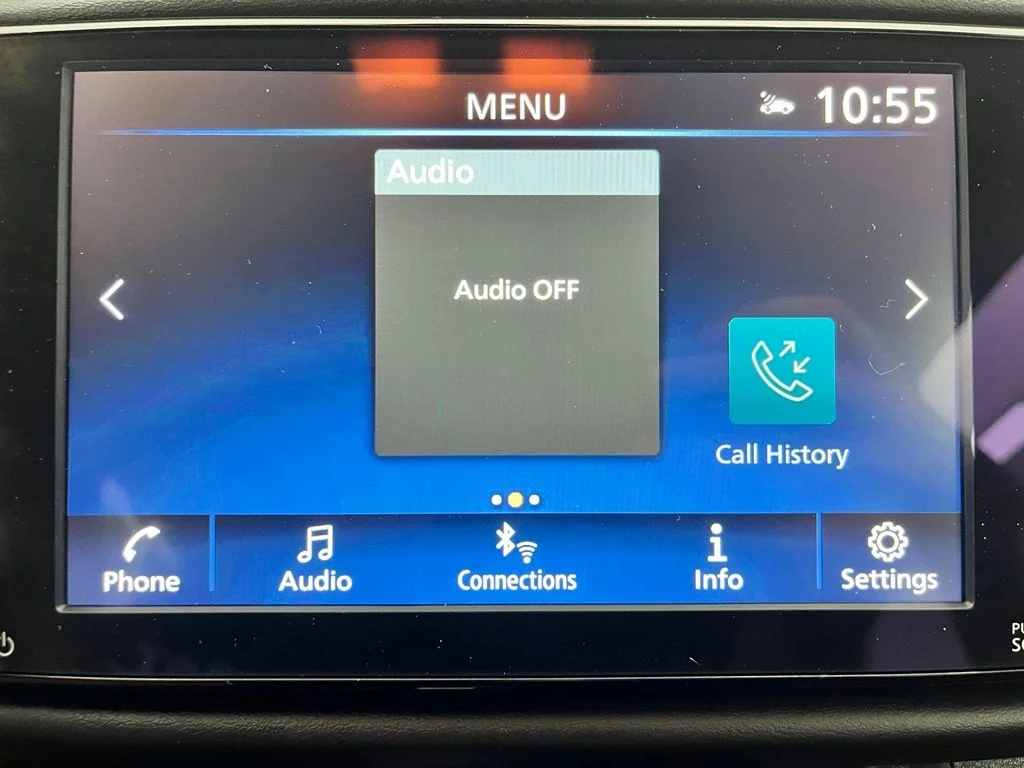 Used 2024 Gray Nissan SR image 5