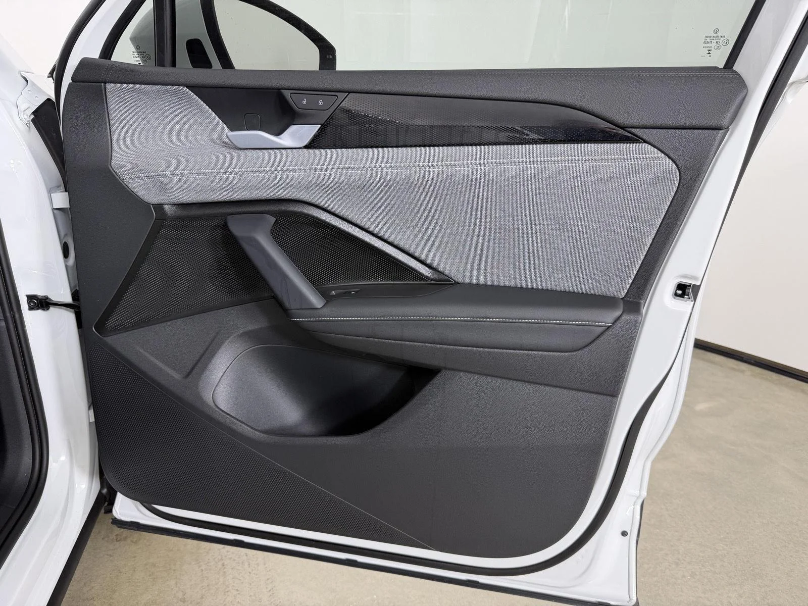 New 2026 Pure White Volkswagen S image 15