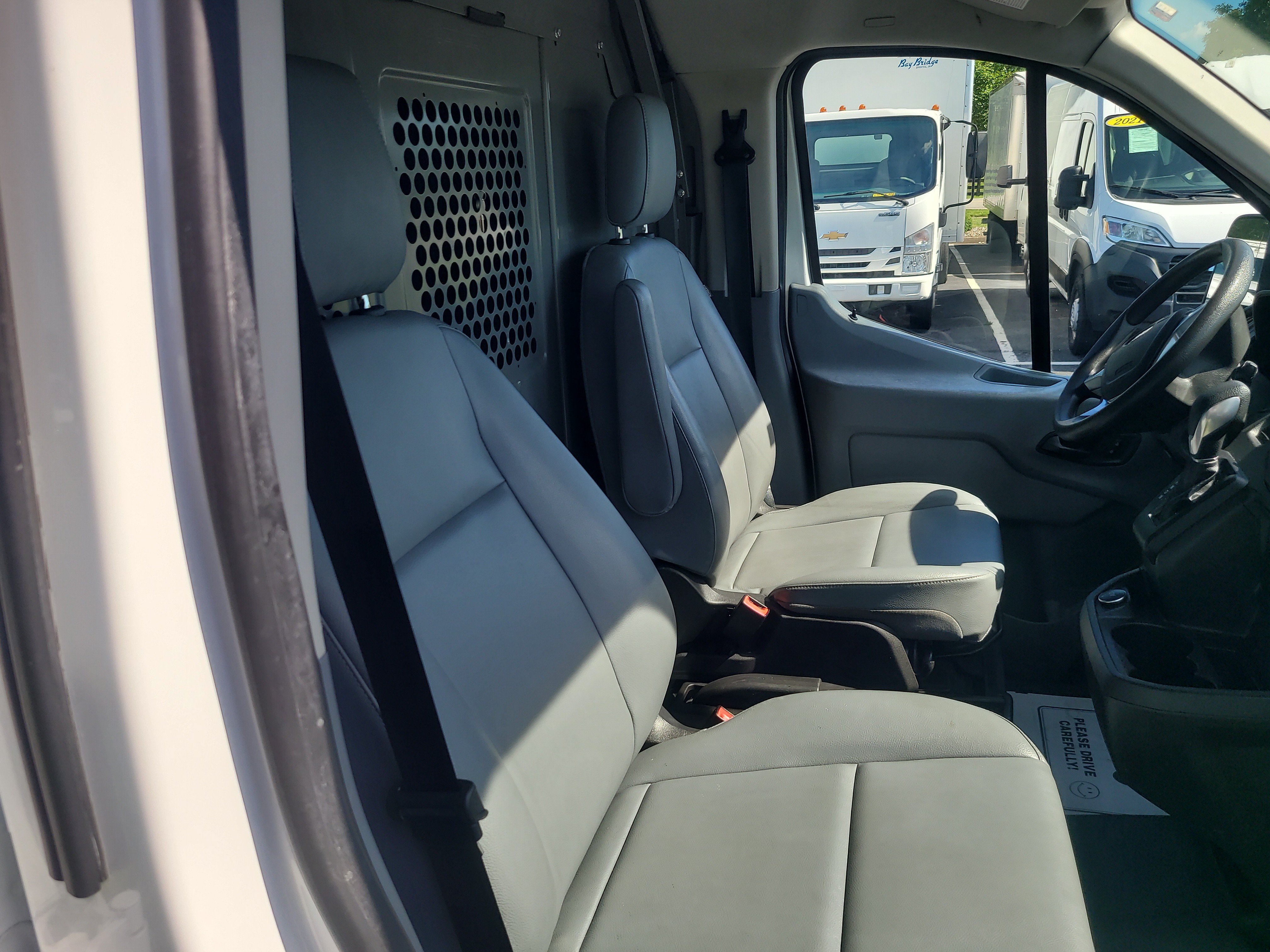 Used 2019 Oxford White Ford  image 17