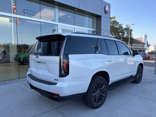 Used 2021 Crystal White Tricoat Cadillac Sport image 4