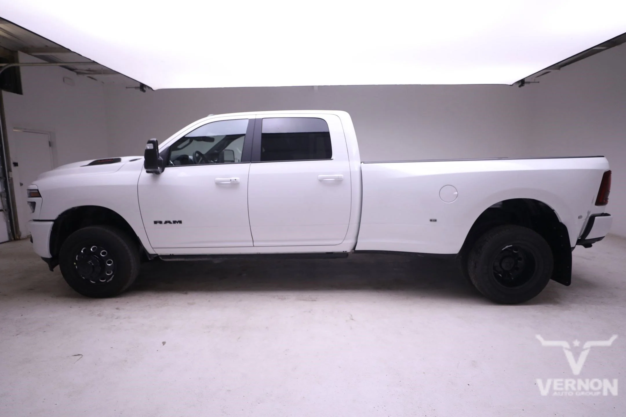 New 2026 Ram 3500 DRW Laramie Night Edition Crew Cab 4x4