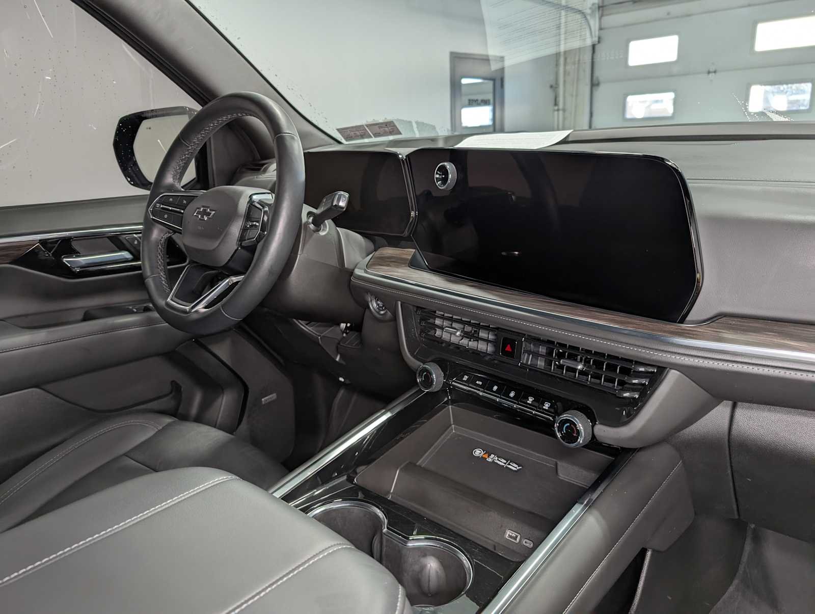 2025 Chevrolet Tahoe Z71 - Photo 45