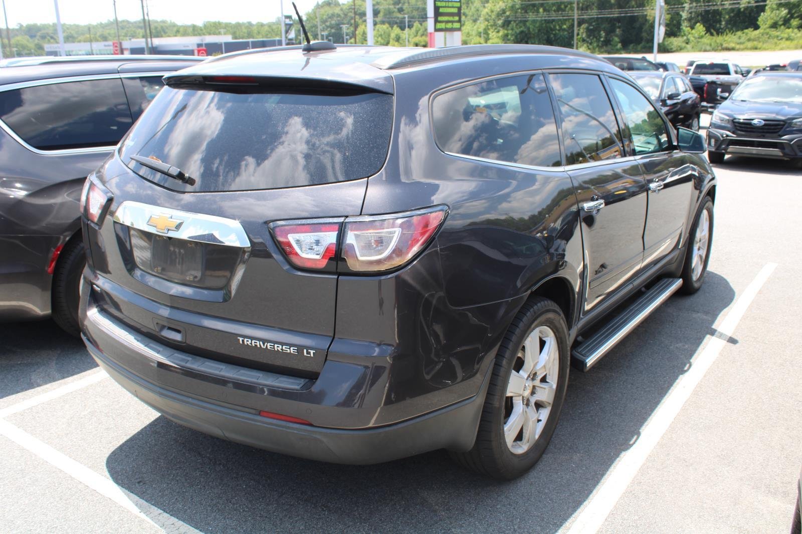 Used 2016 Tungsten Metallic Chevrolet LT image 4