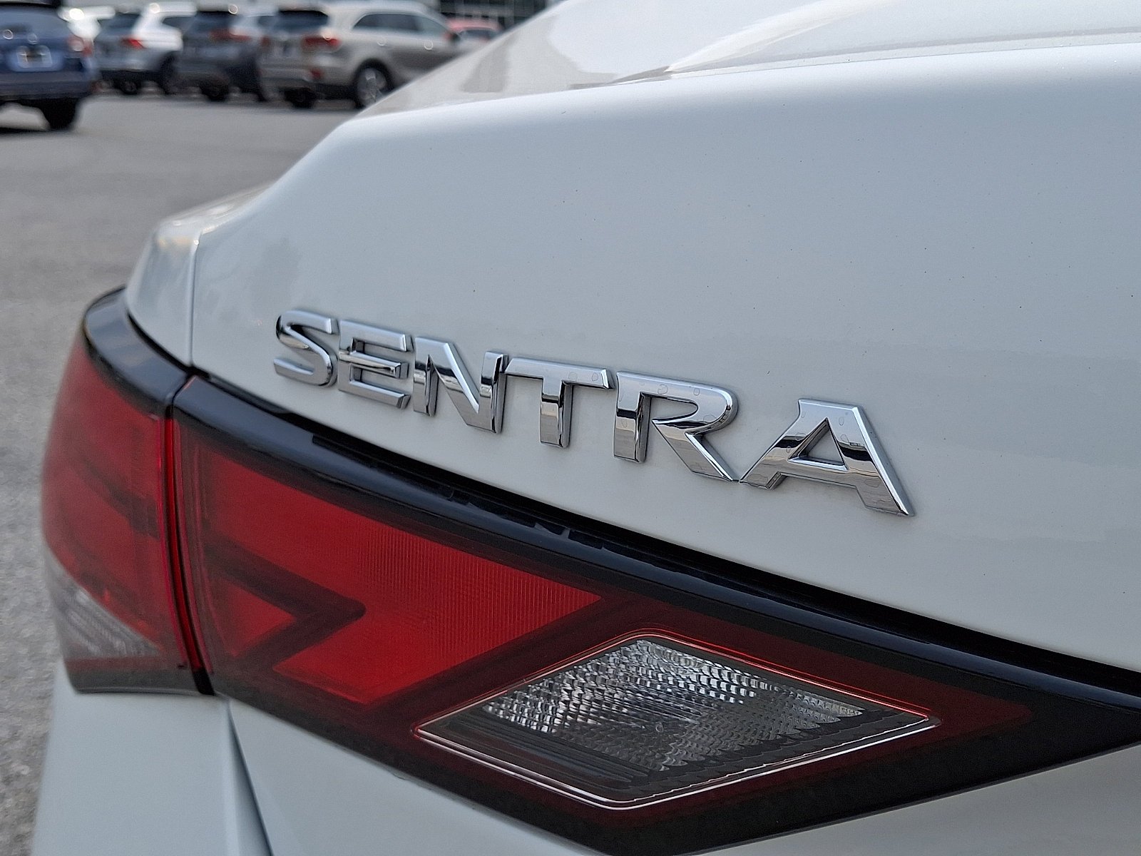 Used 2020 Aspen White Tricoat Nissan SV image 29