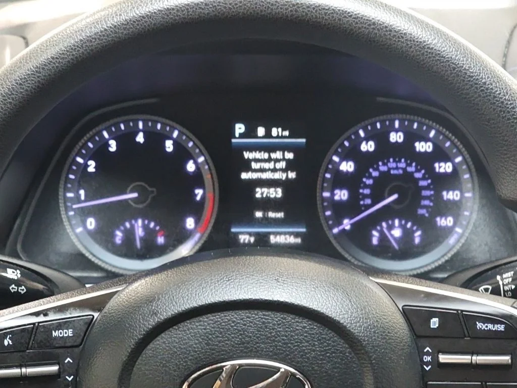 Used 2022 Quartz White Hyundai SEL image 17